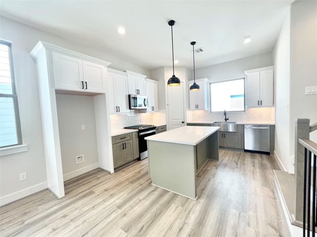 3716 Creekmont Gardens Lane, Houston, TX 77091