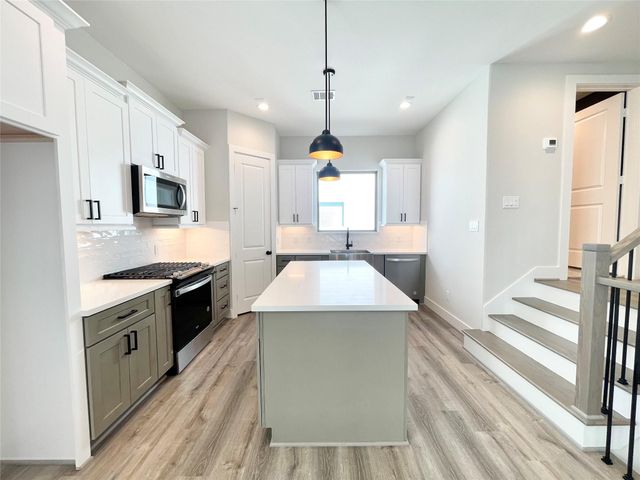 3716 Creekmont Gardens Lane, Houston, TX 77091