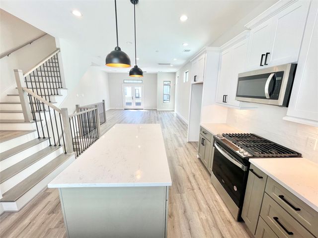 3716 Creekmont Gardens Lane, Houston, TX 77091