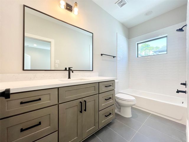 3716 Creekmont Gardens Lane, Houston, TX 77091