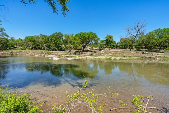 0009 Clearwater, Comfort, TX 78013