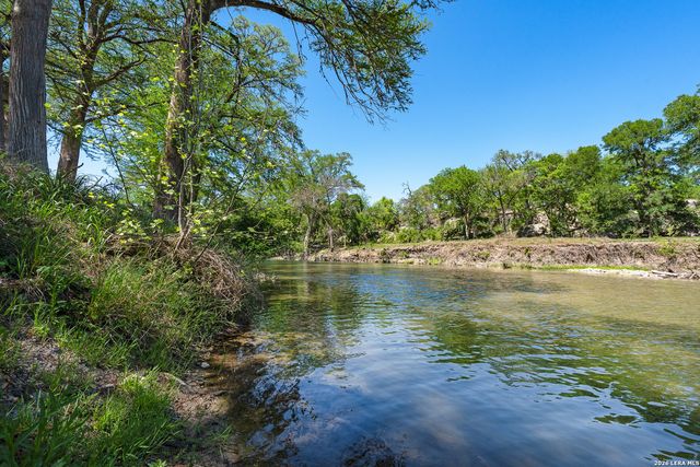 0009 Clearwater, Comfort, TX 78013