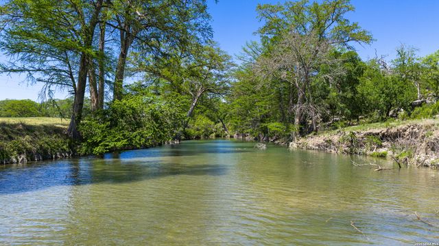 0009 Clearwater, Comfort, TX 78013