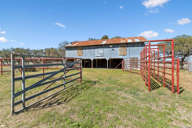 0009 Clearwater, Comfort, TX 78013
