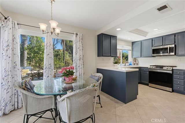 39710 Almansa Court, Murrieta, CA 92562