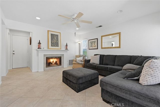 39710 Almansa Court, Murrieta, CA 92562