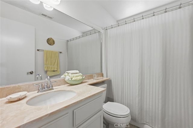 39710 Almansa Court, Murrieta, CA 92562