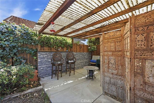 39710 Almansa Court, Murrieta, CA 92562