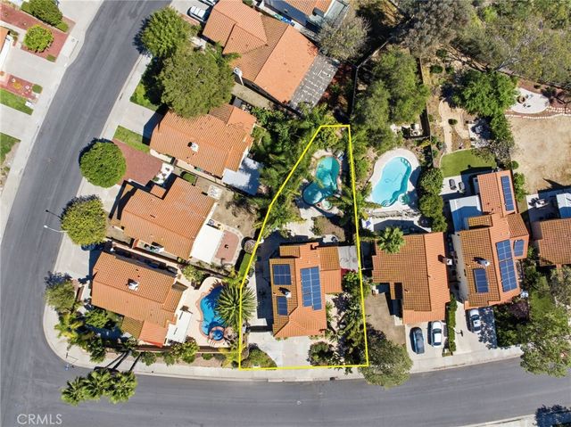 39710 Almansa Court, Murrieta, CA 92562