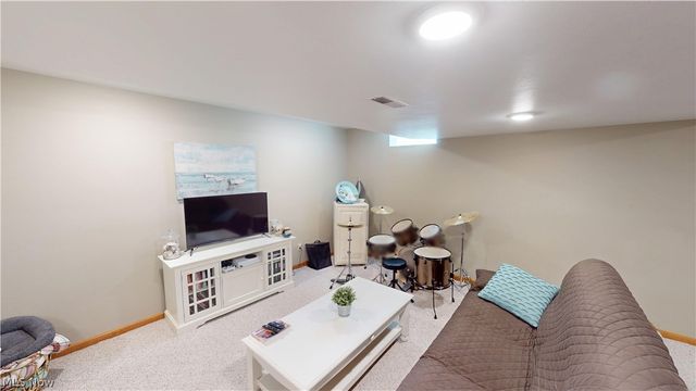1312 Sunset Way Circle, Kent, OH 44240