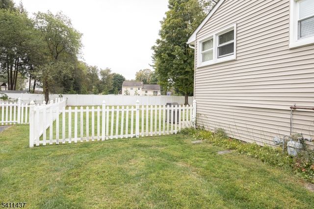 100 Eyland Ave, Roxbury Twp., NJ 07876