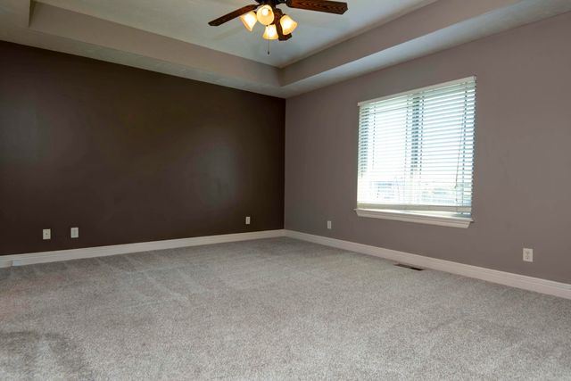 1382 S Cumberland Avenue, Republic, MO 65738