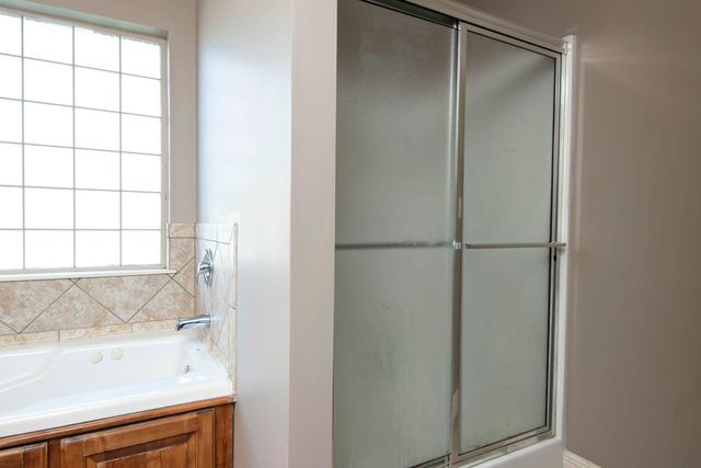 1382 S Cumberland Avenue, Republic, MO 65738