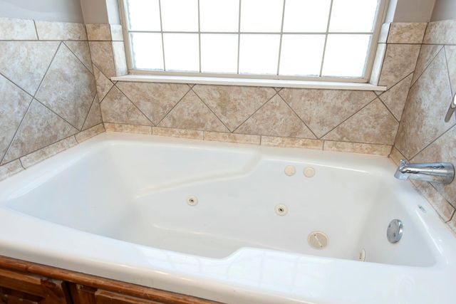 1382 S Cumberland Avenue, Republic, MO 65738