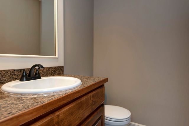 1382 S Cumberland Avenue, Republic, MO 65738