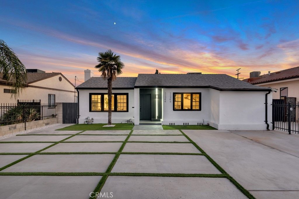 11344 Delano, North Hollywood, CA 91606