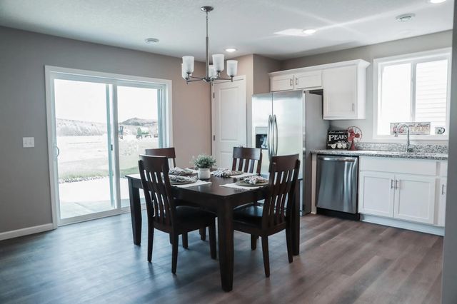 8702 147th Avenue NW, Ramsey, MN 55303