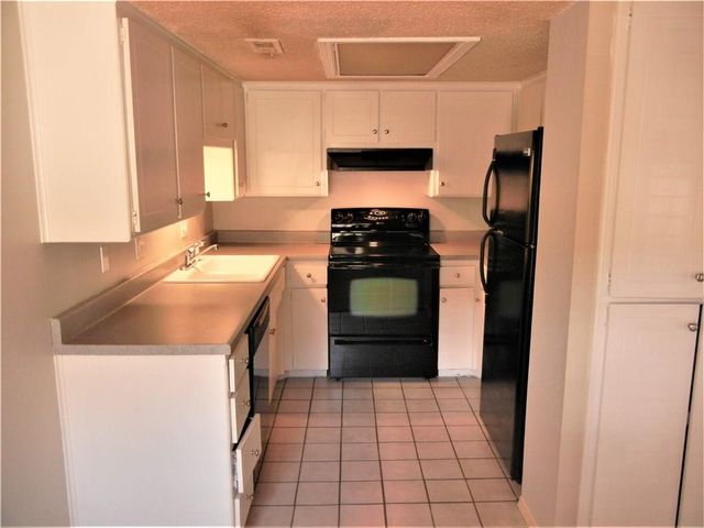 6552 N Meridian Avenue 105, Oklahoma City, OK 73116