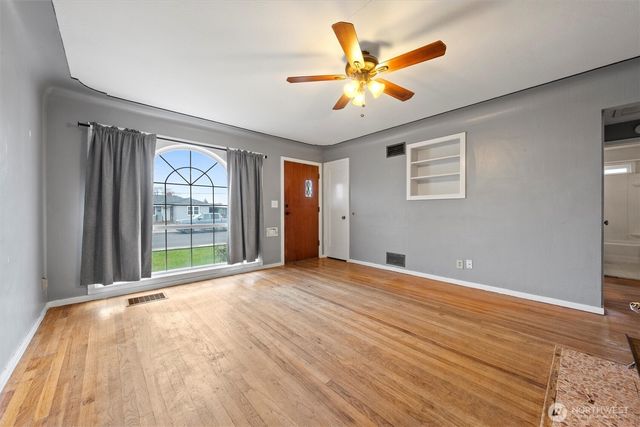 123 F Street NE, Ephrata, WA 98823