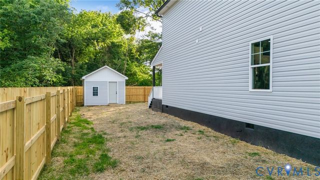 318 Irving St, Petersburg, VA 23803