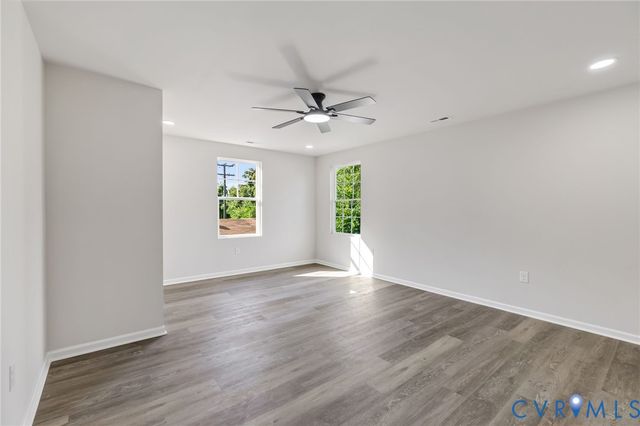 318 Irving St, Petersburg, VA 23803