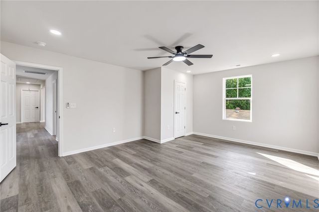 318 Irving St, Petersburg, VA 23803