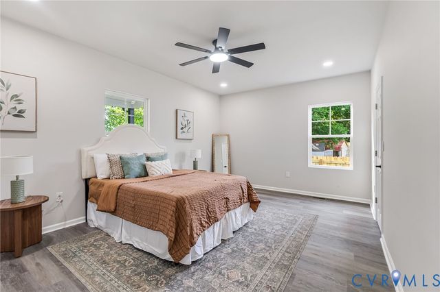 318 Irving St, Petersburg, VA 23803