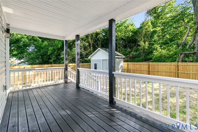 318 Irving St, Petersburg, VA 23803
