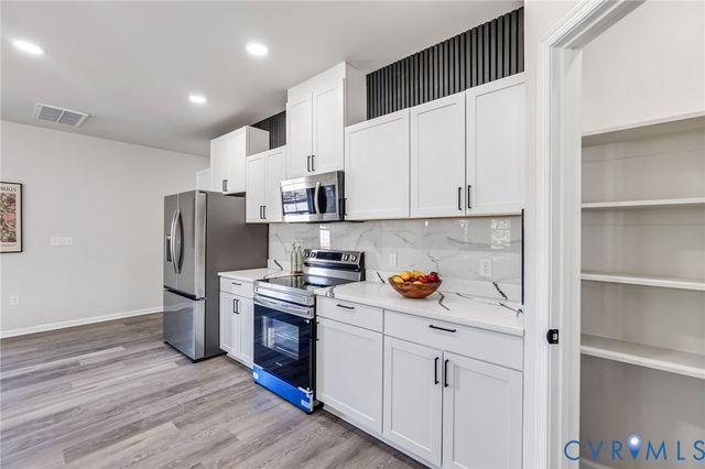 318 Irving St, Petersburg, VA 23803