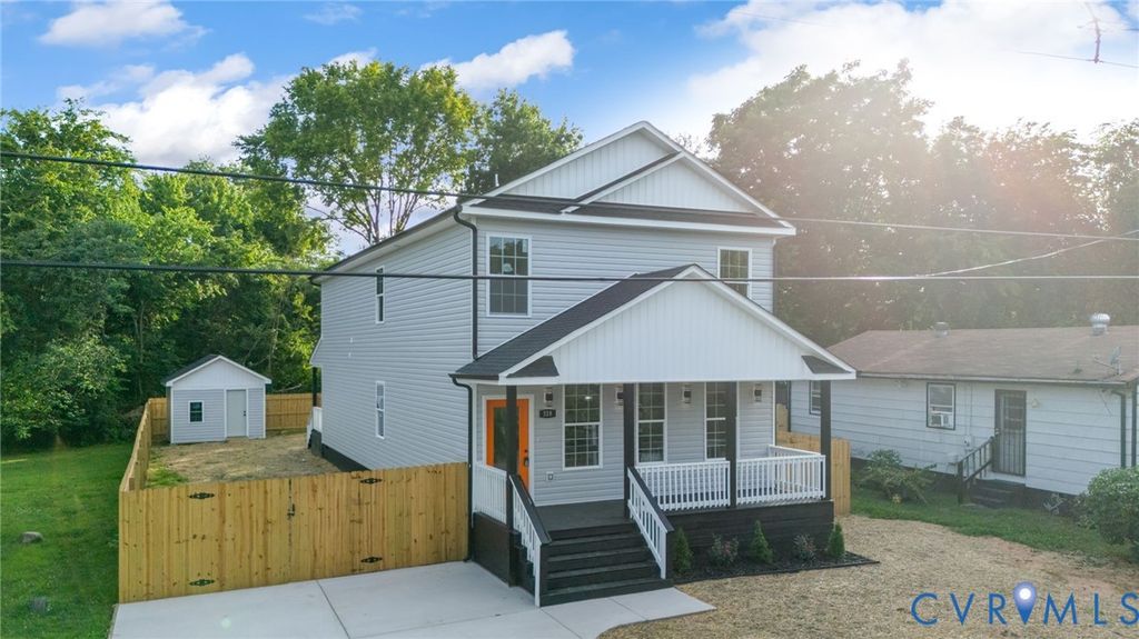 318 Irving St, Petersburg, VA 23803