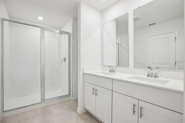 698 MUHLY STREET, Lady Lake, FL 32159