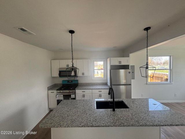 4120 Hazelwood Ave, Louisville, KY 40215