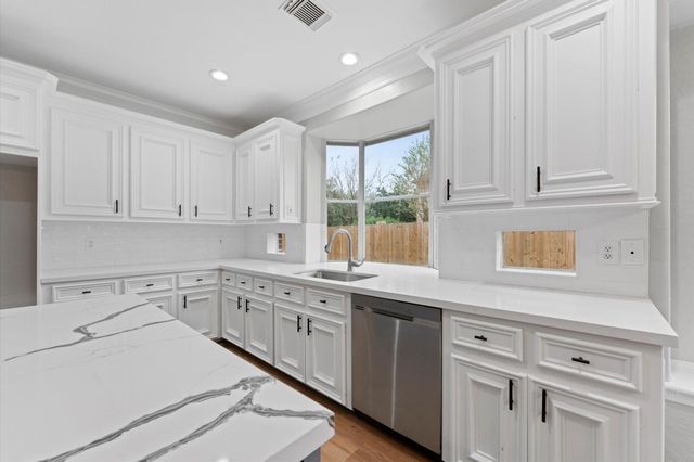 3207 Scenic Elm Street, Houston, TX 77059