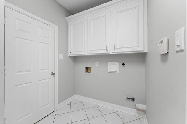 3207 Scenic Elm Street, Houston, TX 77059