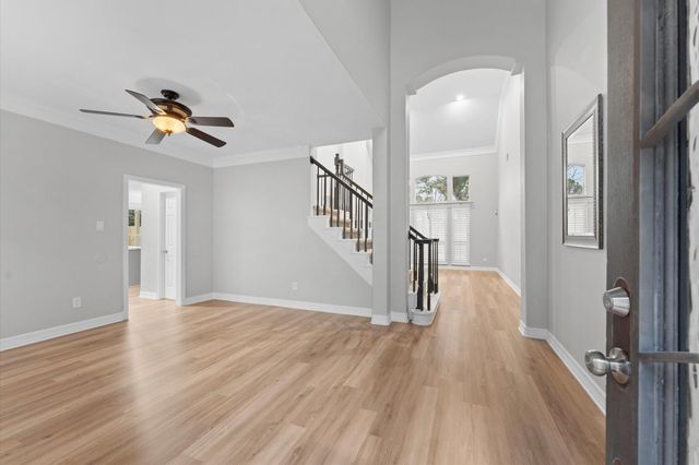 3207 Scenic Elm Street, Houston, TX 77059