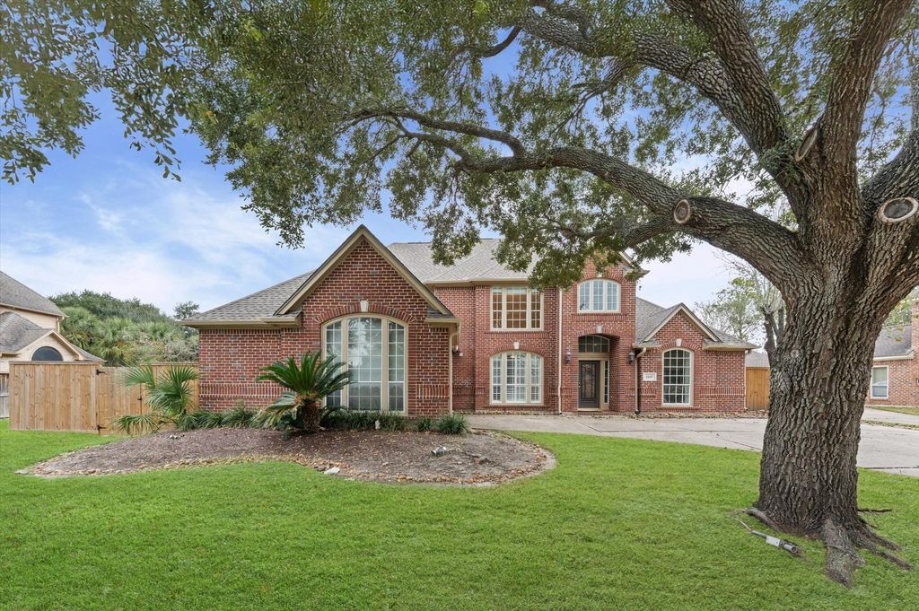 3207 Scenic Elm Street, Houston, TX 77059