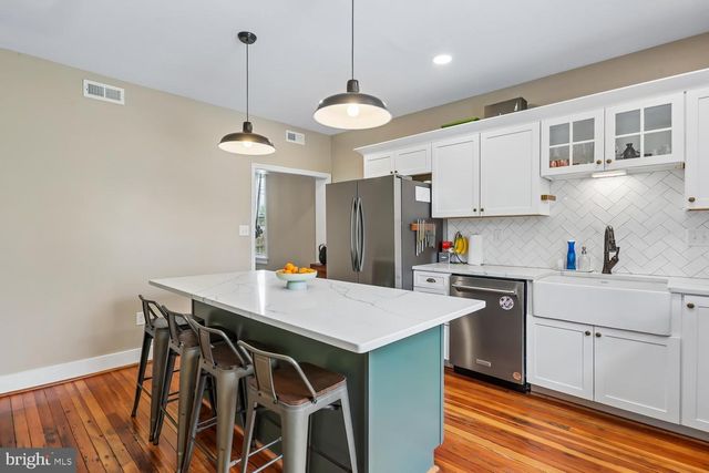 30 HAMILTON AVE, Frederick, MD 21701