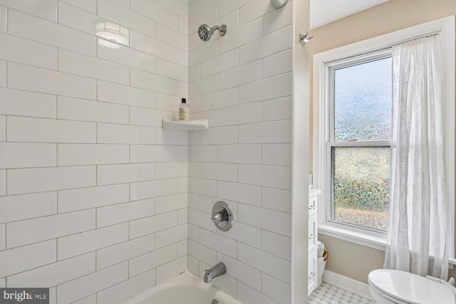 30 HAMILTON AVE, Frederick, MD 21701
