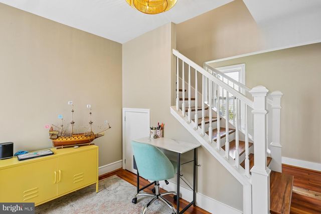 30 HAMILTON AVE, Frederick, MD 21701