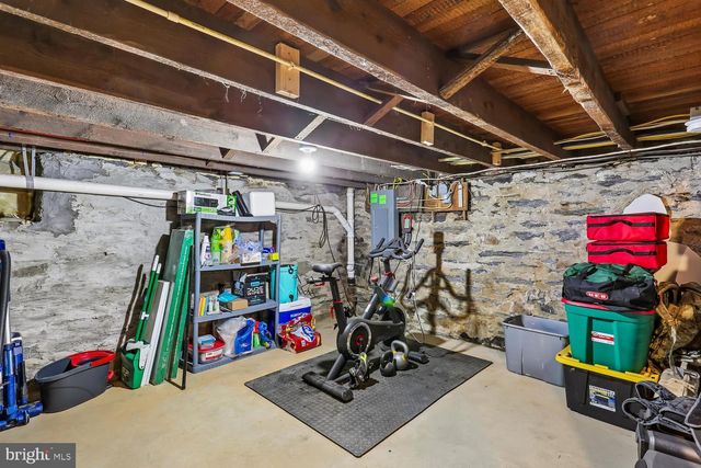 30 HAMILTON AVE, Frederick, MD 21701