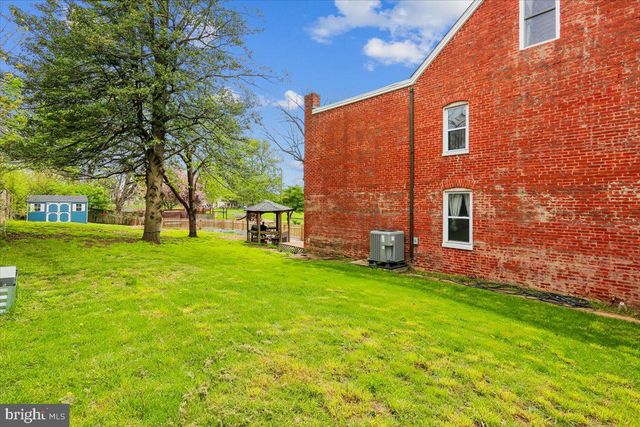 30 HAMILTON AVE, Frederick, MD 21701