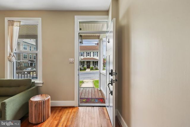 30 HAMILTON AVE, Frederick, MD 21701