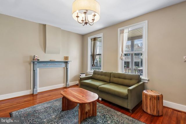 30 HAMILTON AVE, Frederick, MD 21701