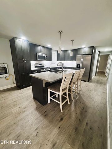 111 Summit Drive, Jamestown, TN 38556