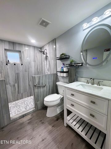 111 Summit Drive, Jamestown, TN 38556