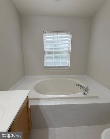 605 TROUT RUN CT, Odenton, MD 21113