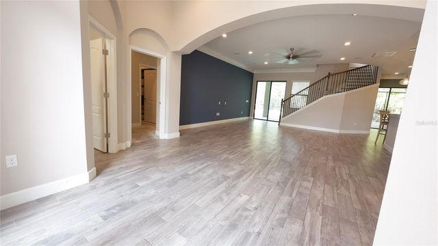 2120 SOUTHERN OAKS LANE, Lakeland, FL 33813