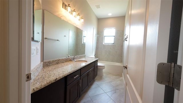 2120 SOUTHERN OAKS LANE, Lakeland, FL 33813