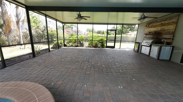 2120 SOUTHERN OAKS LANE, Lakeland, FL 33813