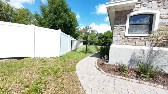 2120 SOUTHERN OAKS LANE, Lakeland, FL 33813